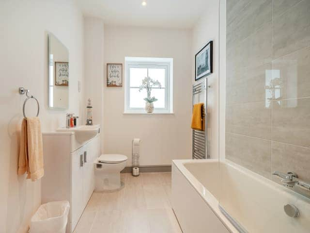 Bathroom | Sandcastles, Bridlington