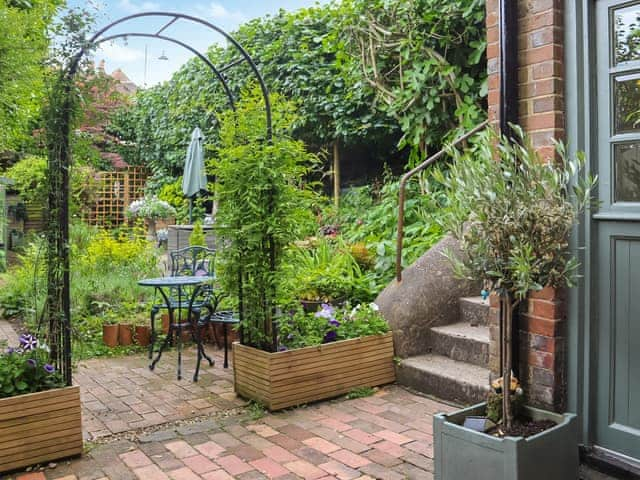 Outdoor area | Cobblers Cottage, Petworth, near Arundel