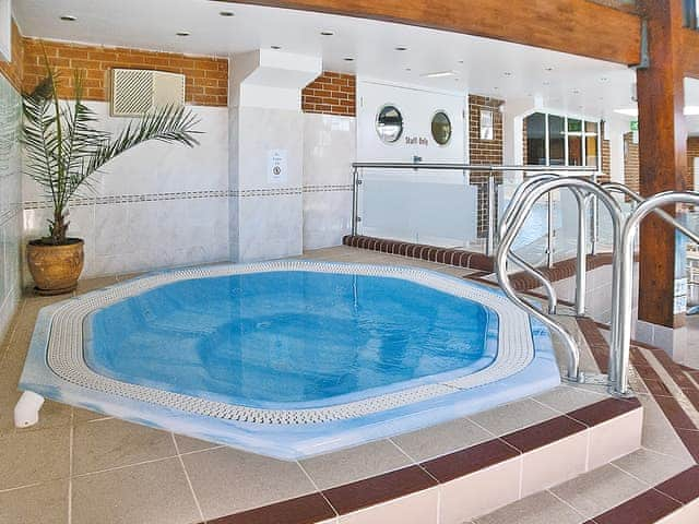 Jacuzzi in newly-refurbished, re-built indoor pool leisure facilities. | Villa 9, Cromer