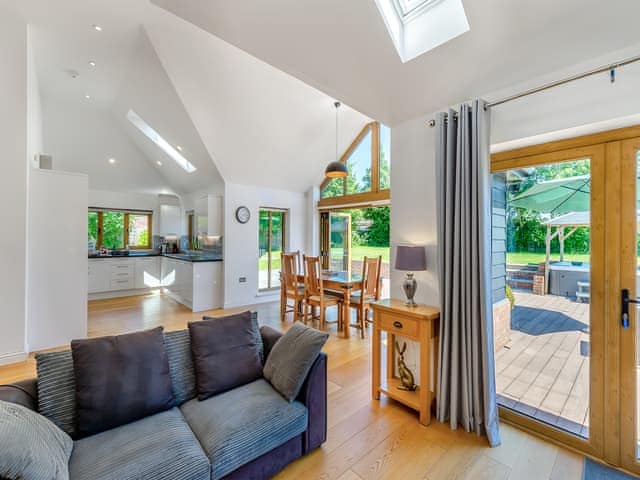 Open plan living space | Chestnut Lodge, Sutton Valence, near Maidstone