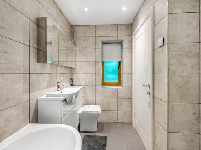 Bathroom | Chestnut Lodge, Sutton Valence, near Maidstone