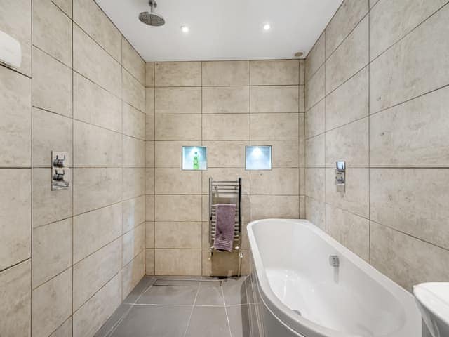 Bathroom | Chestnut Lodge, Sutton Valence, near Maidstone