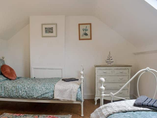 Twin bedroom | Number One, Whitby