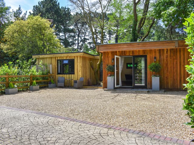 Exterior | The Retreat, Ringwood, near Wimborne