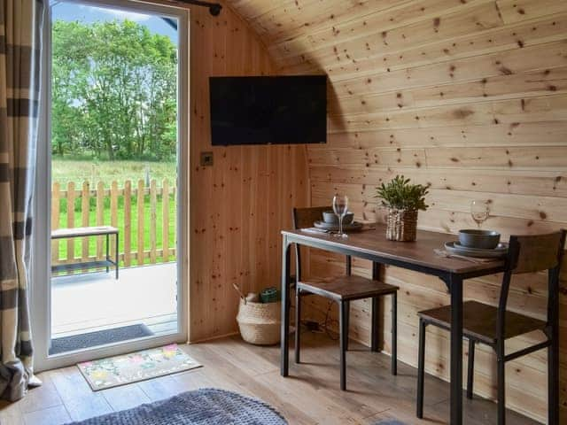 Dining Area | Hawthorn - Graffitoe Farm Holidays, Hunmanby