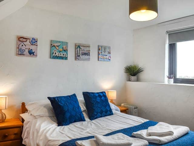 Double bedroom | Dizzard Cottage, Bude