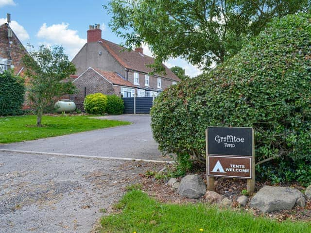 Exterior | Beech - Graffitoe Farm Holidays, Hunmanby