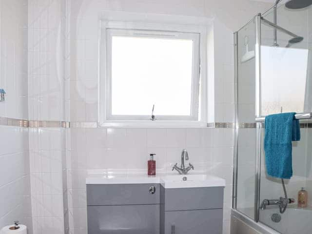 Bathroom | Coastal Retreat, Clacton-On-Sea