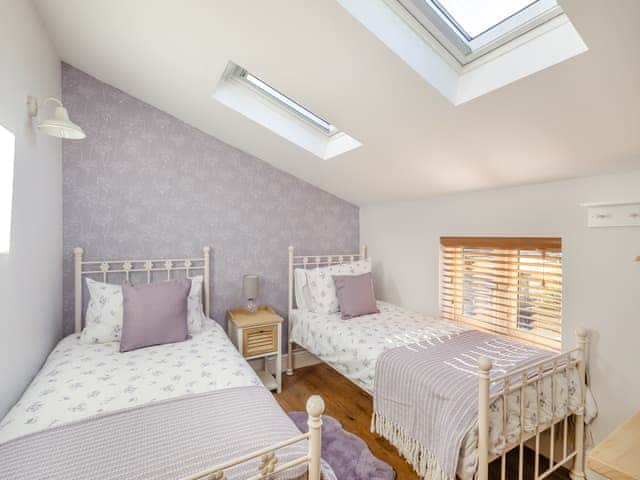 Twin bedroom | Fir Cottage, Mersea Island