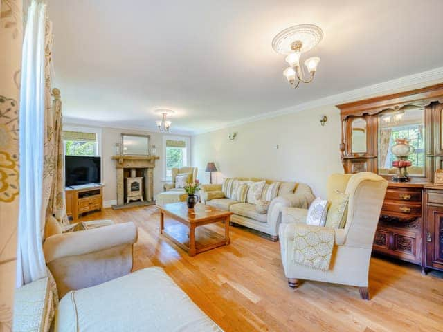 Living area | Jockhedge- The Farmhouse - Jockhedge, Burgh Le Marsh, near Skegness