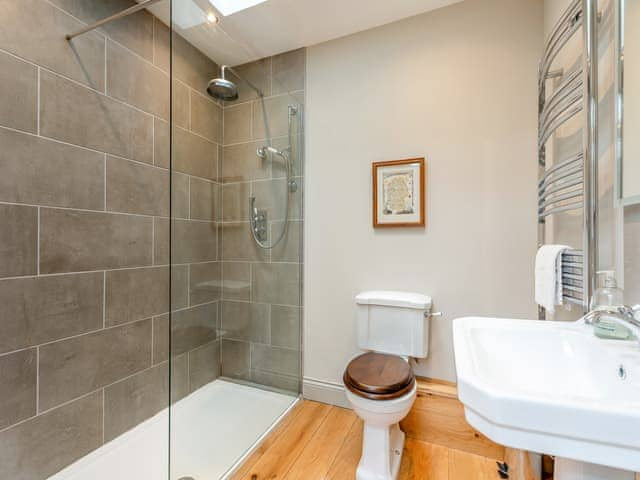 Bathroom | Ash Hill - Midgham Long Copse, Midgham