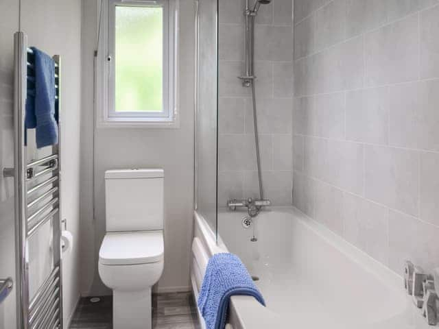 Bathroom | Pond&rsquo;s View, Sewerby