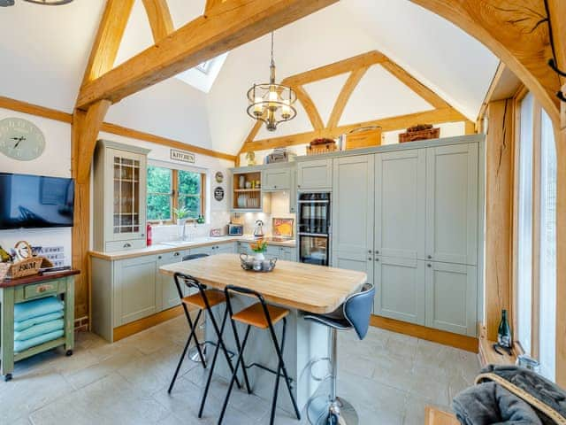 Kitchen/diner | The Saddlery, Westwell, near Ashford