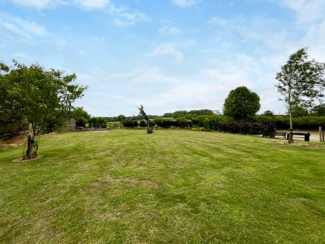 Garden | Hill Farm Barn, Damerham, near Fordingbridge