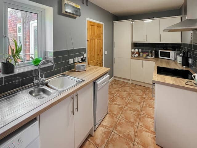 Kitchen | Dolwood Cottage, Wroot