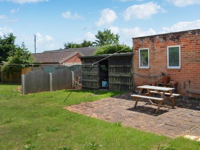 Garden | Dolwood Cottage, Wroot