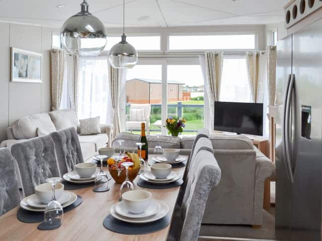 Open plan living space | Reel Paradise - The Laurels, Addlethorpe, near Skegness