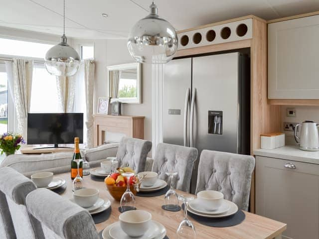 Open plan living space | Reel Paradise - The Laurels, Addlethorpe, near Skegness