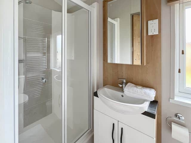 Bathroom | Sandy Shore - The Laurels, Addlethorpe, near Skegness