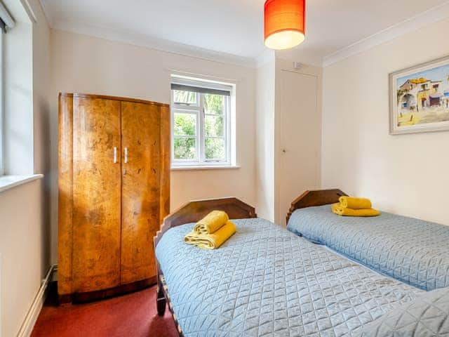 Twin bedroom | Sea View Cottage - Sea View Cottages, Felixstowe