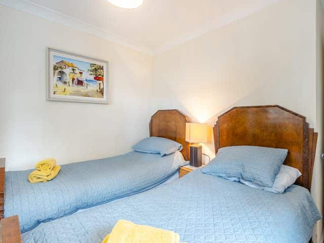 Twin bedroom | Sea View Cottage - Sea View Cottages, Felixstowe