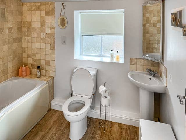 Bathroom | The Granary - Hazel Hill Retreats, Blackwoods, near Easingwold