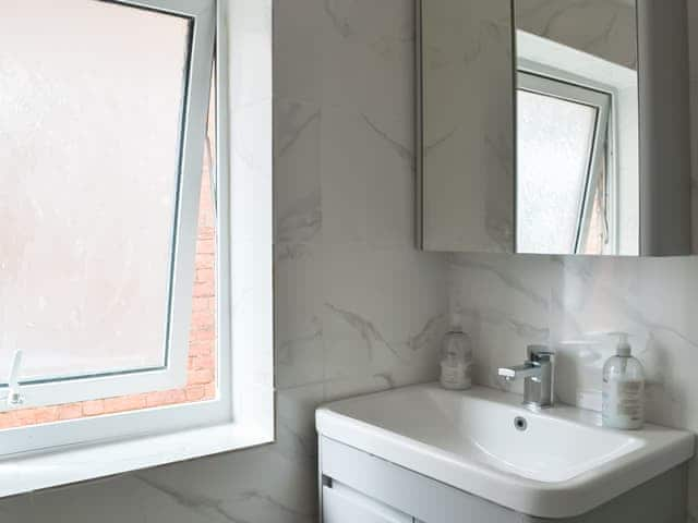 Bathroom | Rose & Jay House, Bridlington