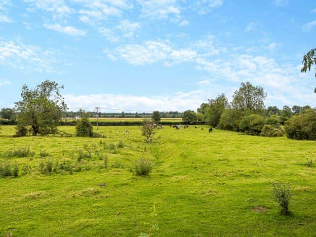 Surrounding area | Chestnut - The Hollies Country Cottages, Burgh Le Marsh