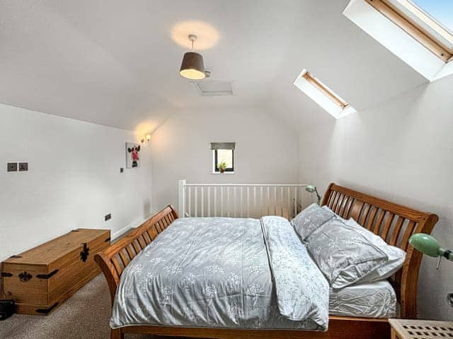 Double bedroom | The Tank House, Nether Wallop, Stockbridge