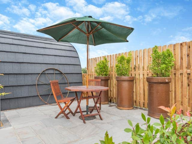 Outdoor area | The Warren - Brookfields Holiday Farm, Church Broughton, near Derby