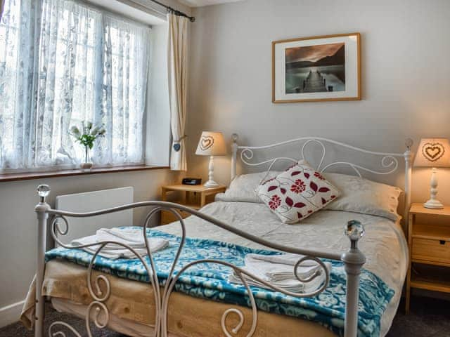 Double bedroom | Goldfinch Cottage - Hadrians Wall Country Cottages, Haydon Bridge