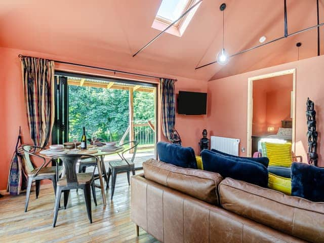 Open plan living space | Okovango - River Getaways, Halesworth