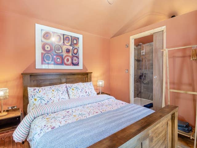 Double bedroom | Okovango - River Getaways, Halesworth