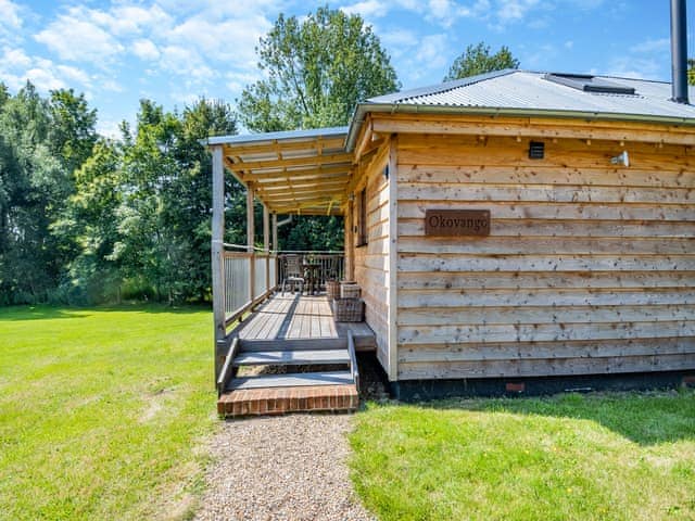 Exterior | Okovango - River Getaways, Halesworth