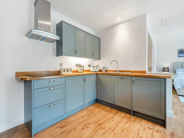 Kitchen | Stable Cottage - Hole Farm, Alderbury, near Salisbury