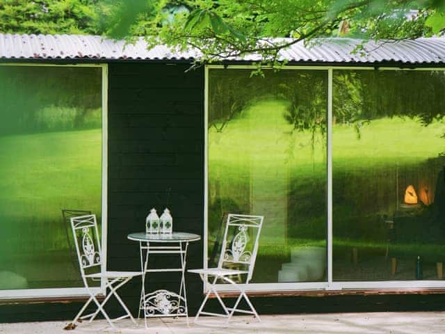 Sitting-out-area | The Hornbill - Home Farm, Hughley, near Shrewsbury