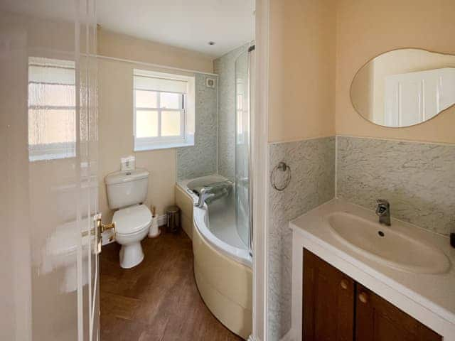 Bathroom | Millside Cottage, Kirkby Green