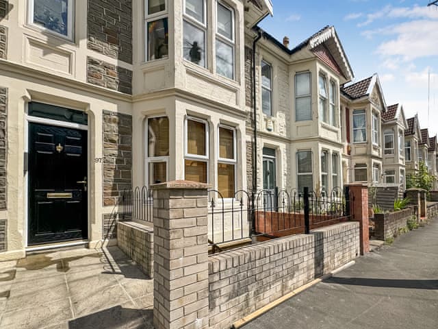 Exterior | TreeTops Apartment, Bristol