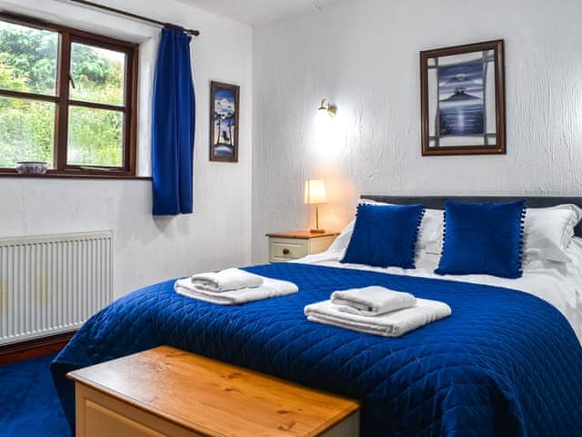 Double bedroom | Three Fields, Bude