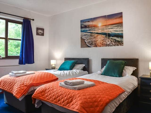 Twin bedroom | Three Fields, Bude