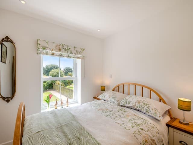 Double bedroom | Manor Cottage, Longham