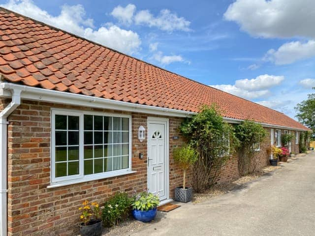 Exterior | Oak - The Hollies Country Cottages, Burgh Le Marsh