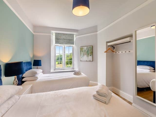 Twin bedroom | Kent View Apartment - Meathop Fell Caravan Club Apartments and Cottage, Meathop, near Grange-over-Sands