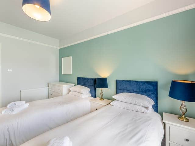 Twin bedroom | Kent View Apartment - Meathop Fell Caravan Club Apartments and Cottage, Meathop, near Grange-over-Sands