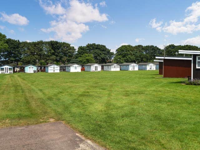 Setting | Seaglass Chalet - The Links Chalet Park, Mundesley, near North Walsham