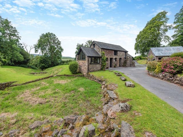 Exterior | Ty Nant  - Cennen Cottages at Blaenllynnant, Gwynfe, Llangadog
