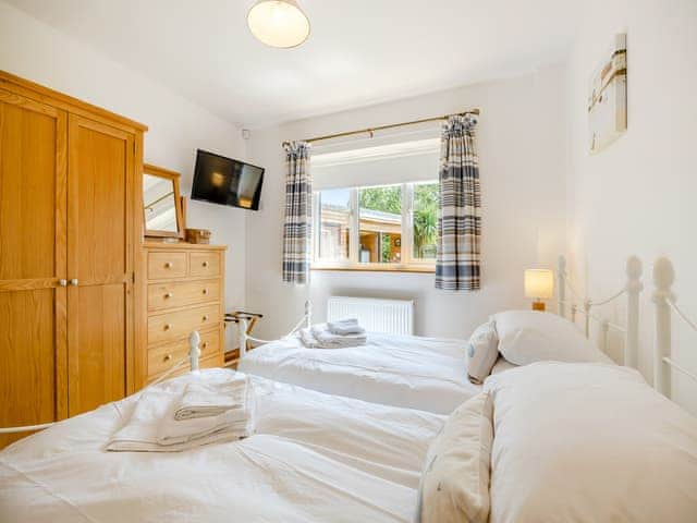 Twin bedroom | The Nook, Hogsthorpe, near Skegness