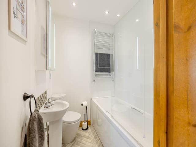 Bathroom | The Nook, Hogsthorpe, near Skegness