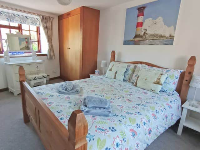 Double bedroom | The Granary, Brighstone