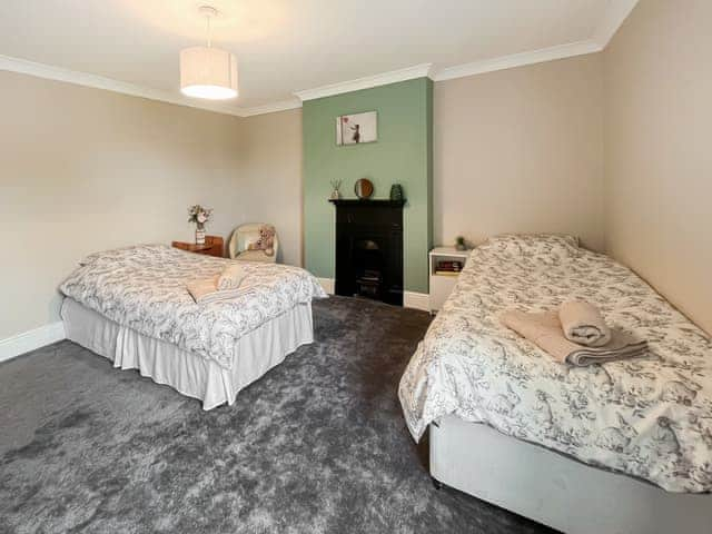 Twin bedroom | Homestead, Long Sutton